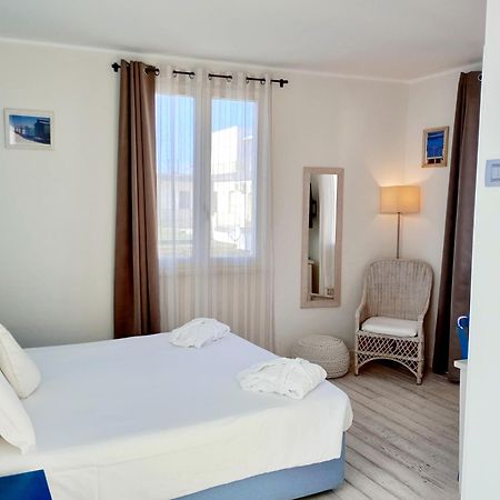 Hotel La Villa Del Mare Cagliari Exteriör bild