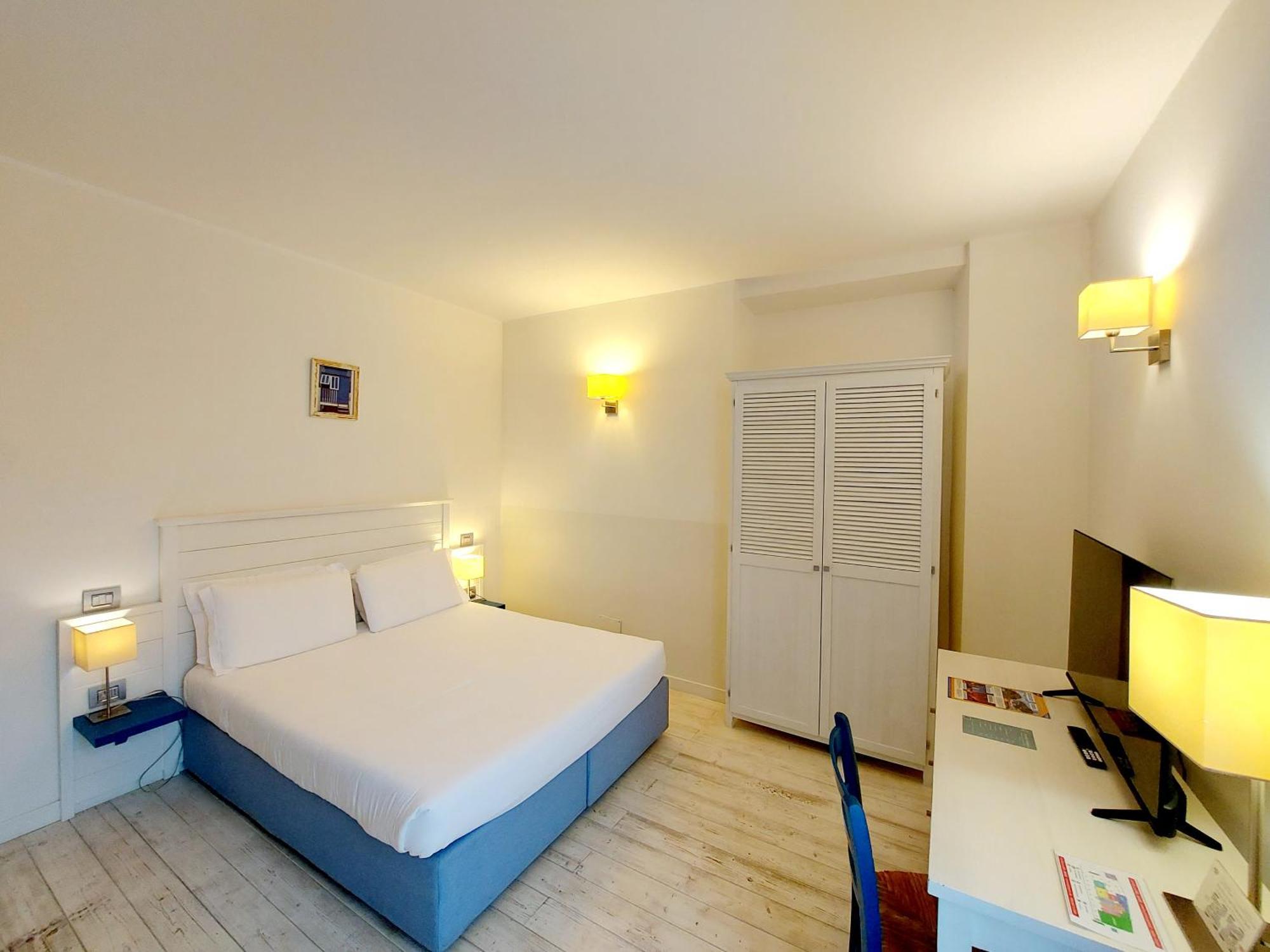 Hotel La Villa Del Mare Cagliari Exteriör bild