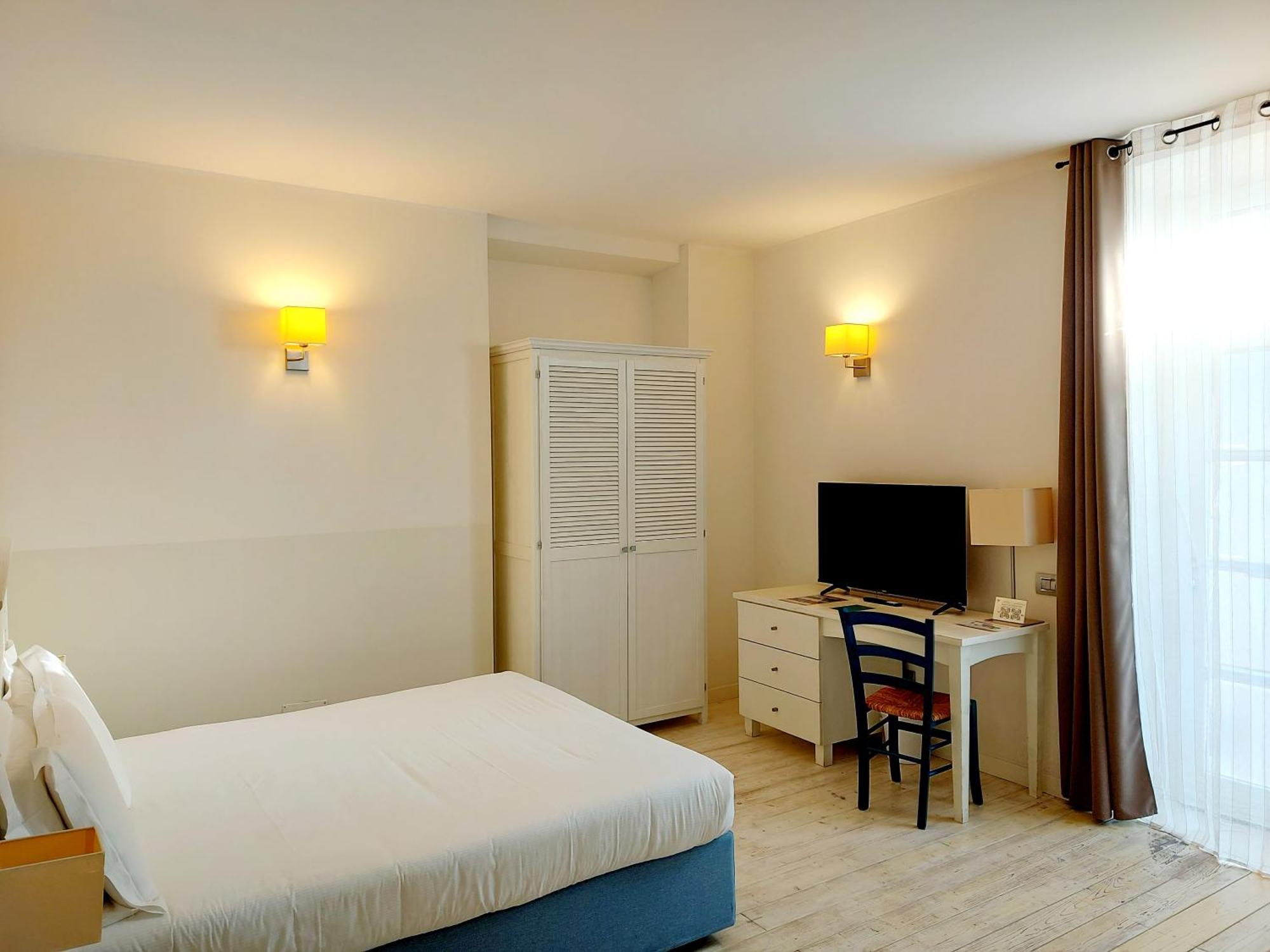 Hotel La Villa Del Mare Cagliari Exteriör bild