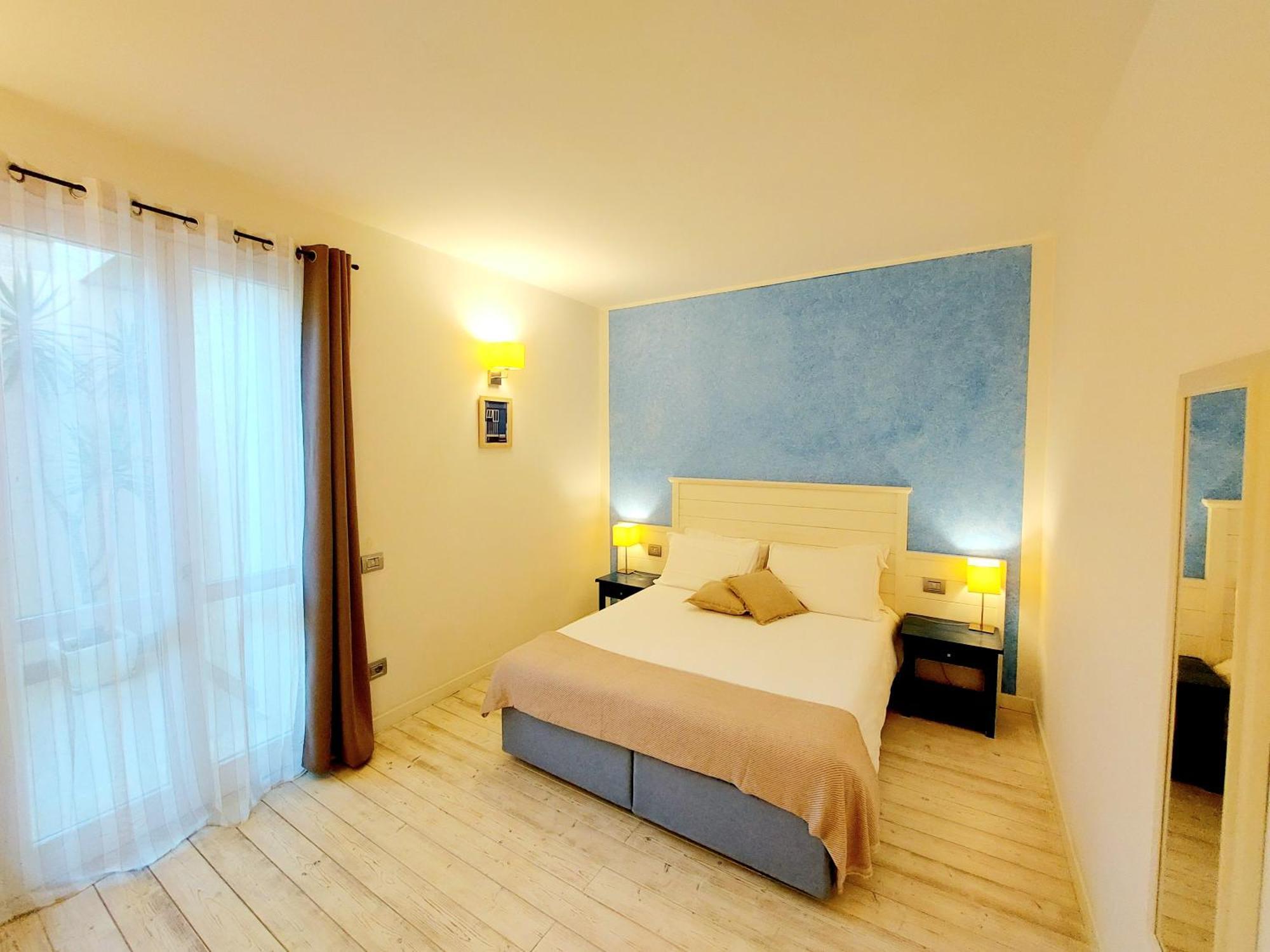 Hotel La Villa Del Mare Cagliari Exteriör bild