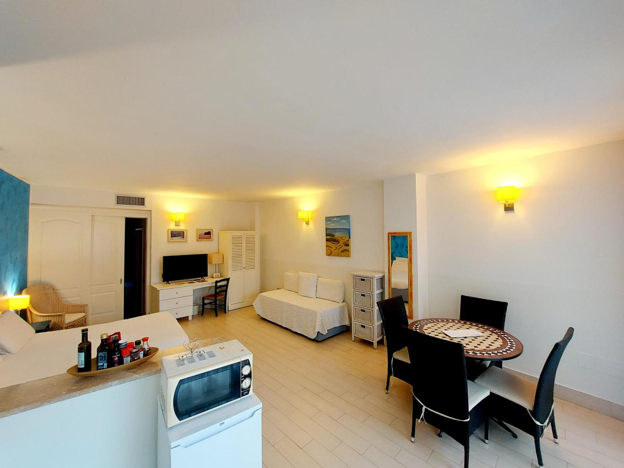 Hotel La Villa Del Mare Cagliari Exteriör bild
