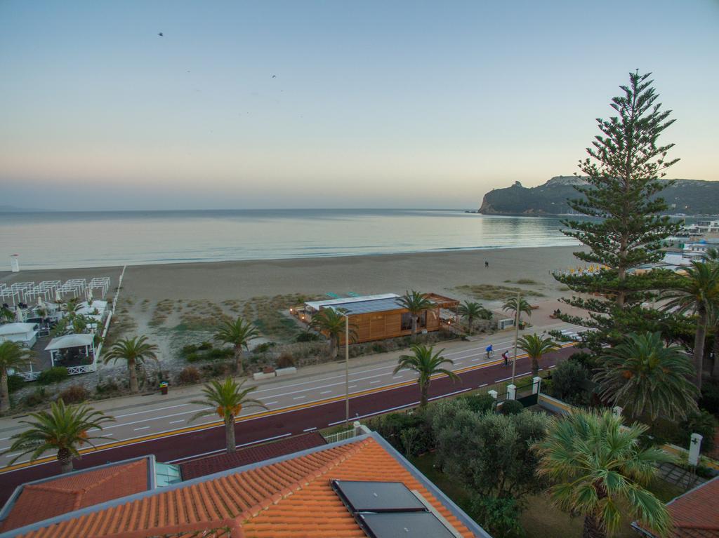 Hotel La Villa Del Mare Cagliari Exteriör bild