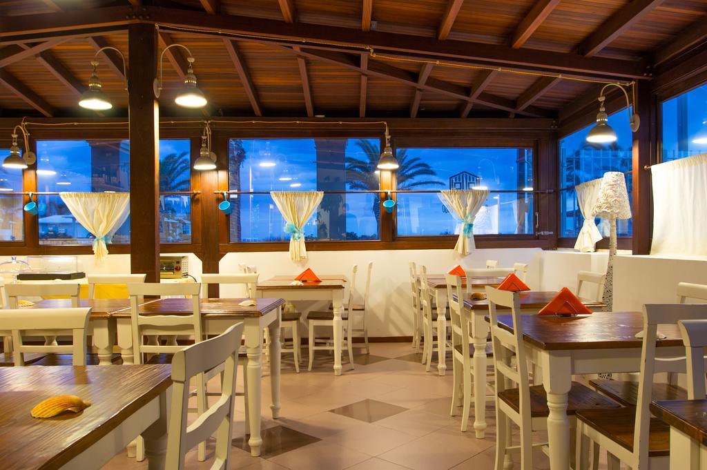 Hotel La Villa Del Mare Cagliari Exteriör bild